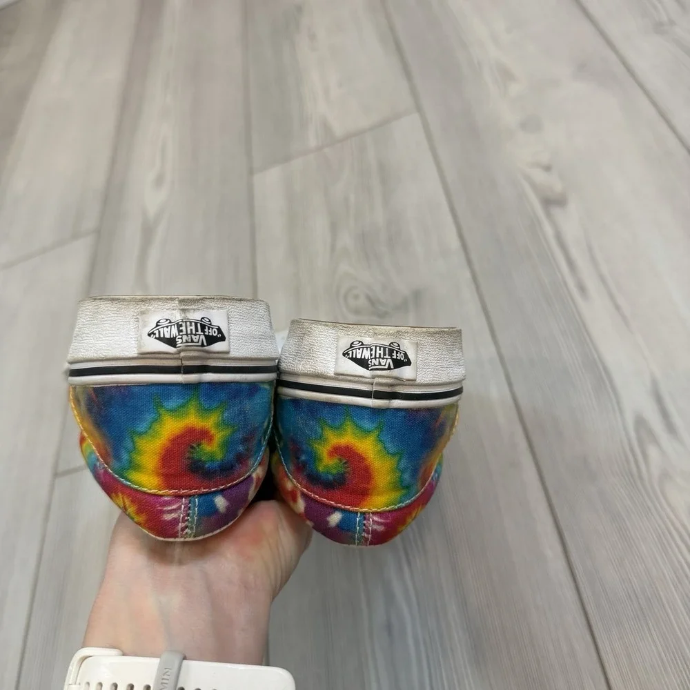 Vans Unisex RAINBOW Tie Dye Gender Inclusive‎ M 8 / WM 9.5 Skate Slip On's